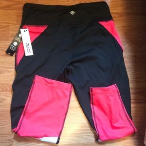 Workout capris 21"